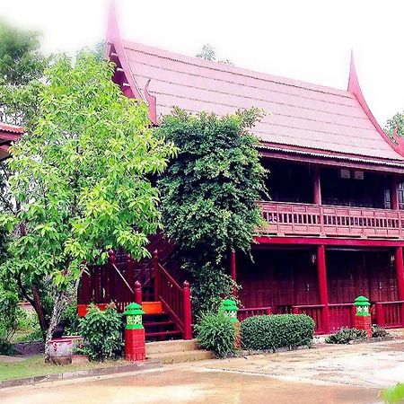 Jaroenrat Resort Samut Songkhram Exterior foto