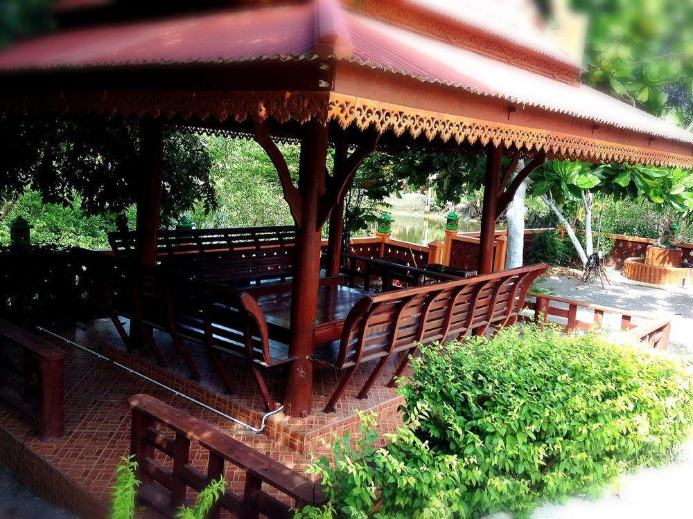 Jaroenrat Resort Samut Songkhram Exterior foto