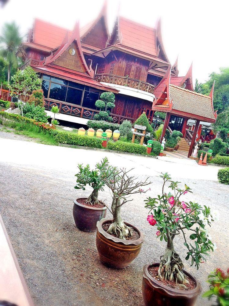 Jaroenrat Resort Samut Songkhram Exterior foto