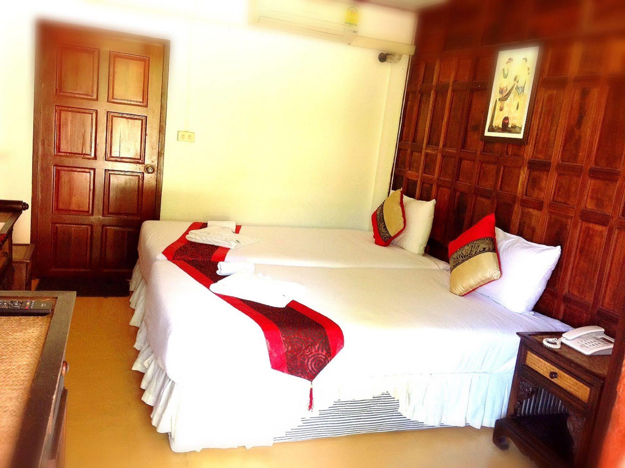 Jaroenrat Resort Samut Songkhram Exterior foto