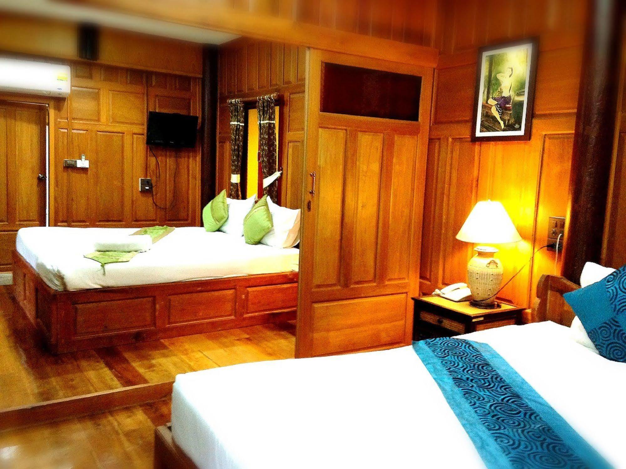 Jaroenrat Resort Samut Songkhram Exterior foto