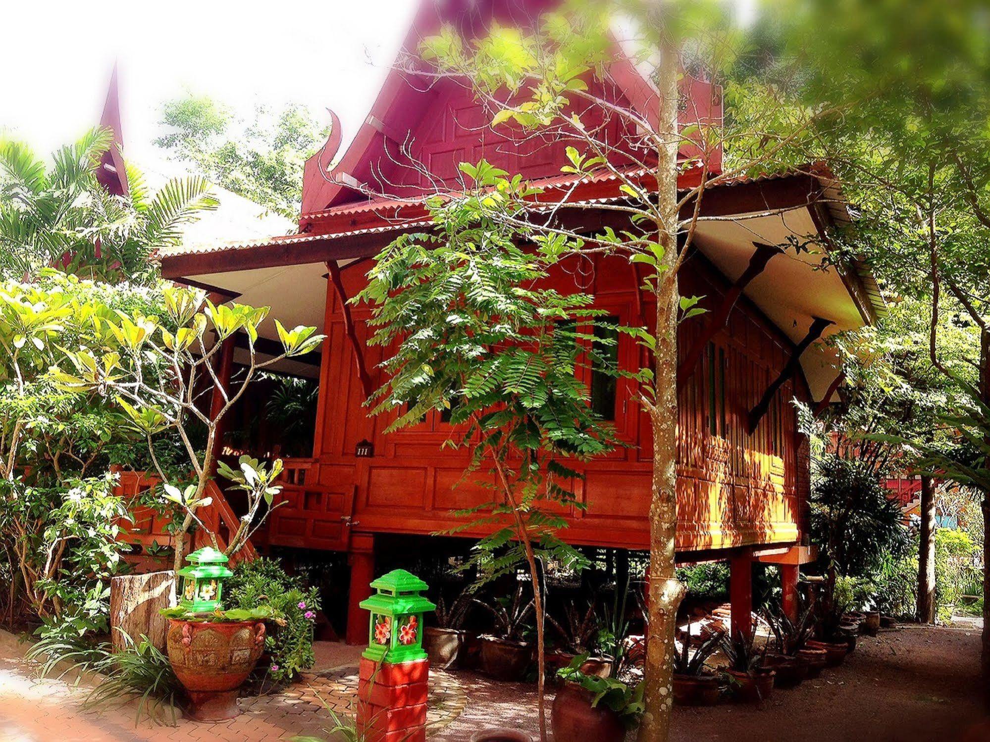 Jaroenrat Resort Samut Songkhram Exterior foto