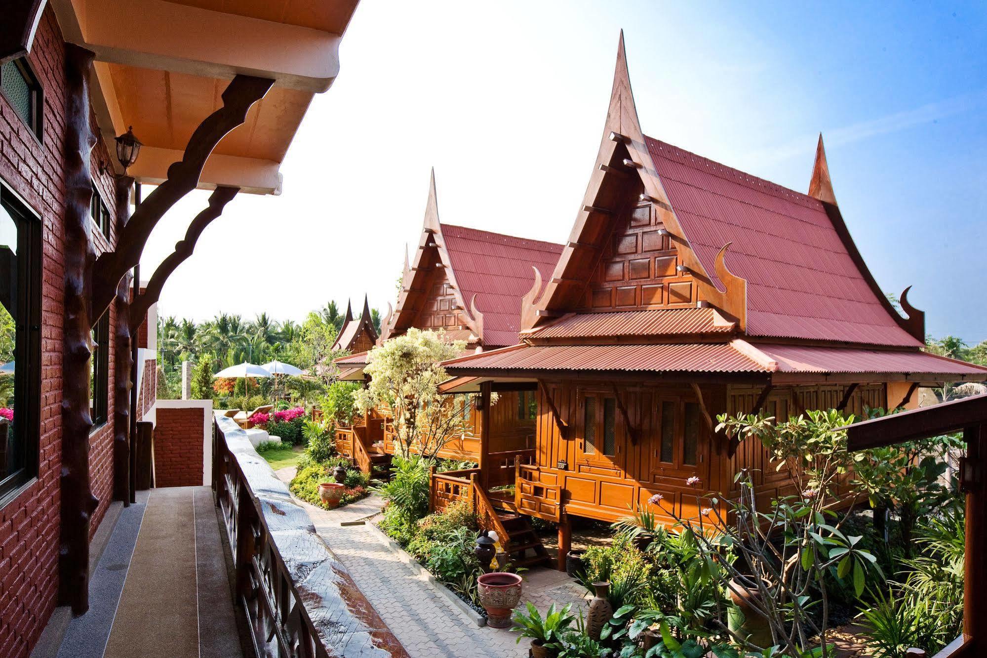 Jaroenrat Resort Samut Songkhram Exterior foto