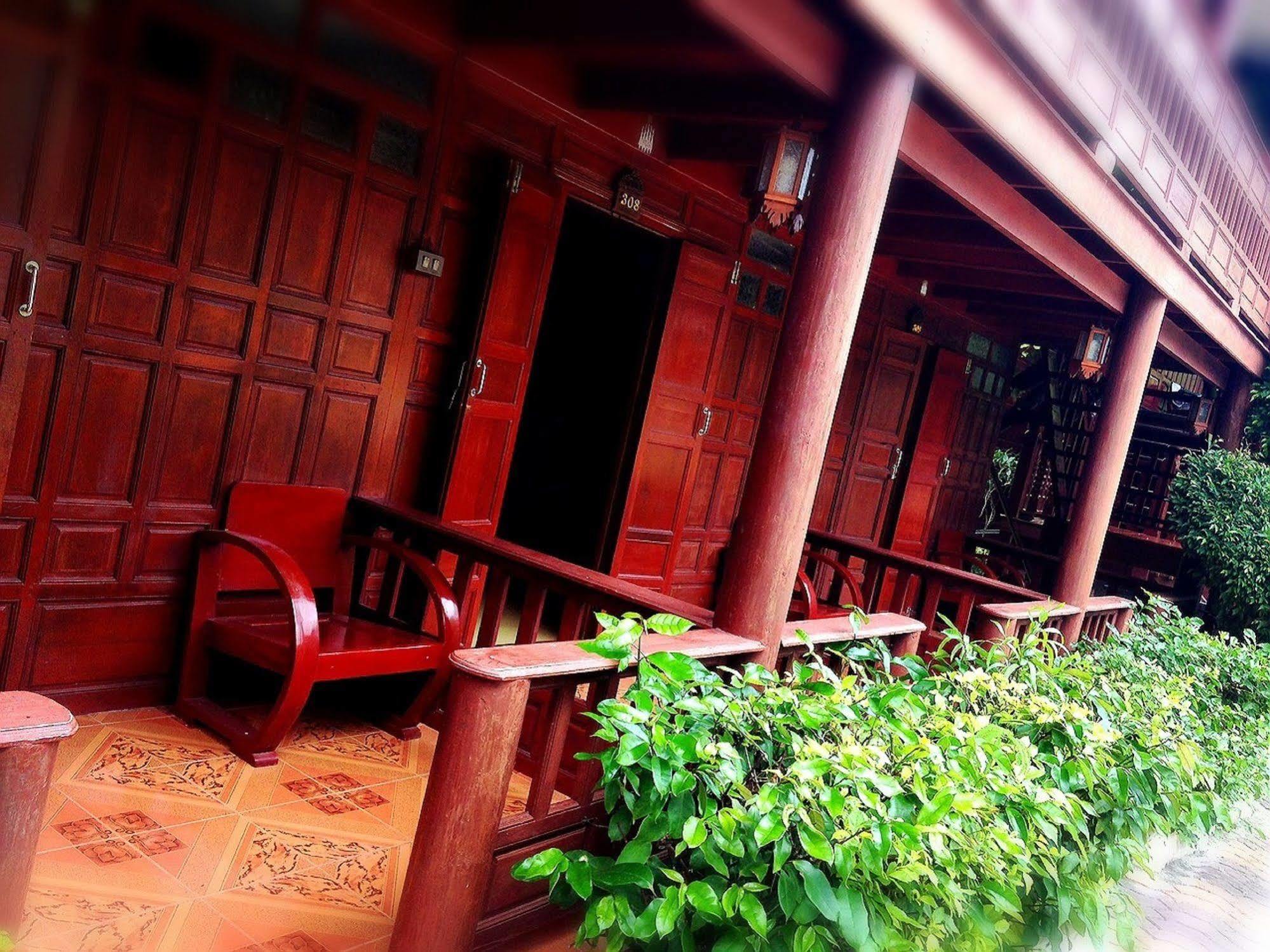 Jaroenrat Resort Samut Songkhram Exterior foto