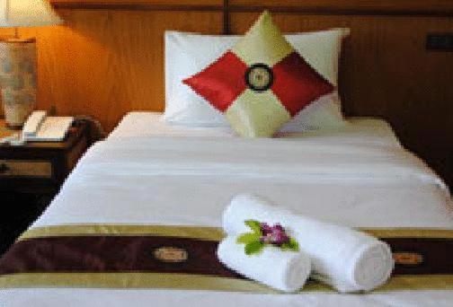 Jaroenrat Resort Samut Songkhram Habitación foto